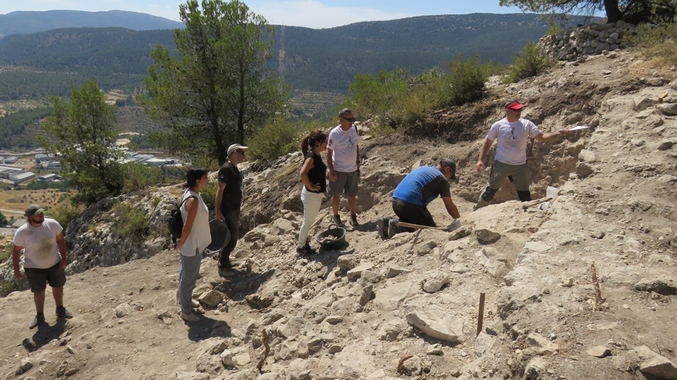 imatge de les excavacions del Castellar