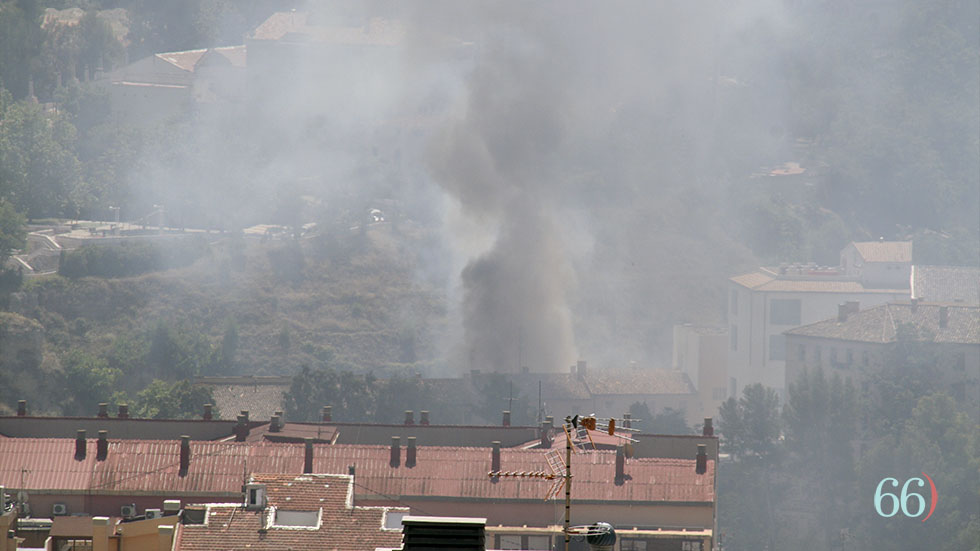 Incendio en la calle Sant Miquel, cerca de los juzgados y un bloque de viviendas