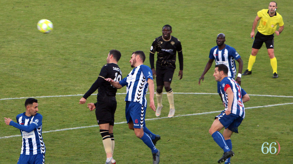 Partido de liga frente al Intercity