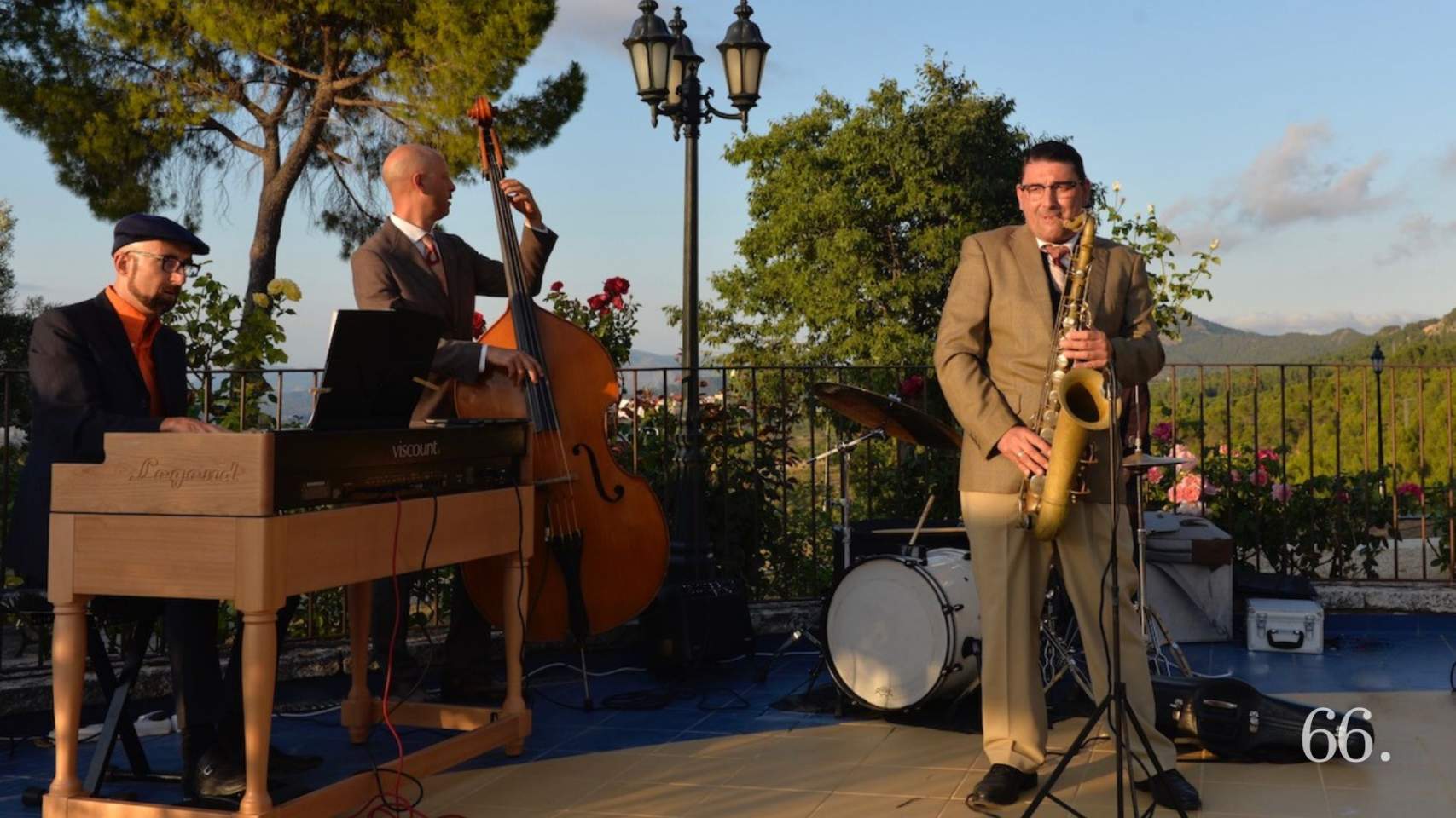 Enric Peidro en un concert en Masía La Mota / Foto: MLM