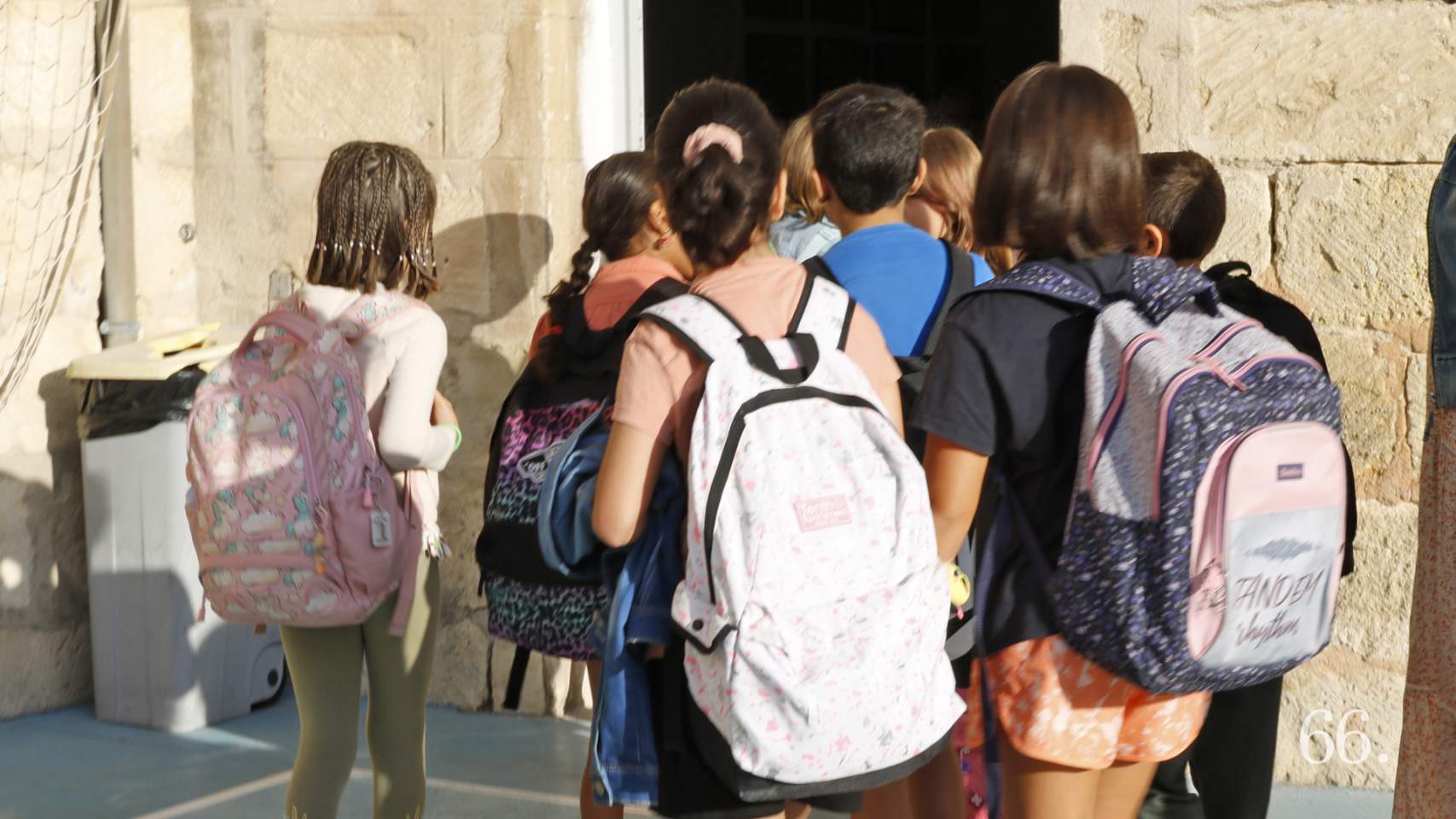 Entrada d'escolars a classe