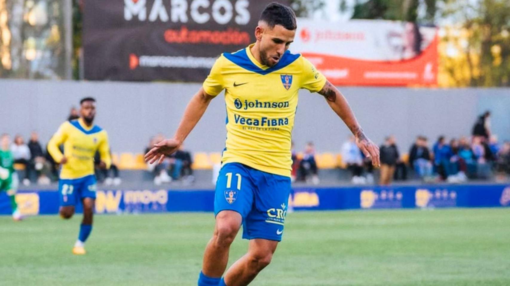 Loren Fernández con la equipación del Orihuela / Foto RRSS LF