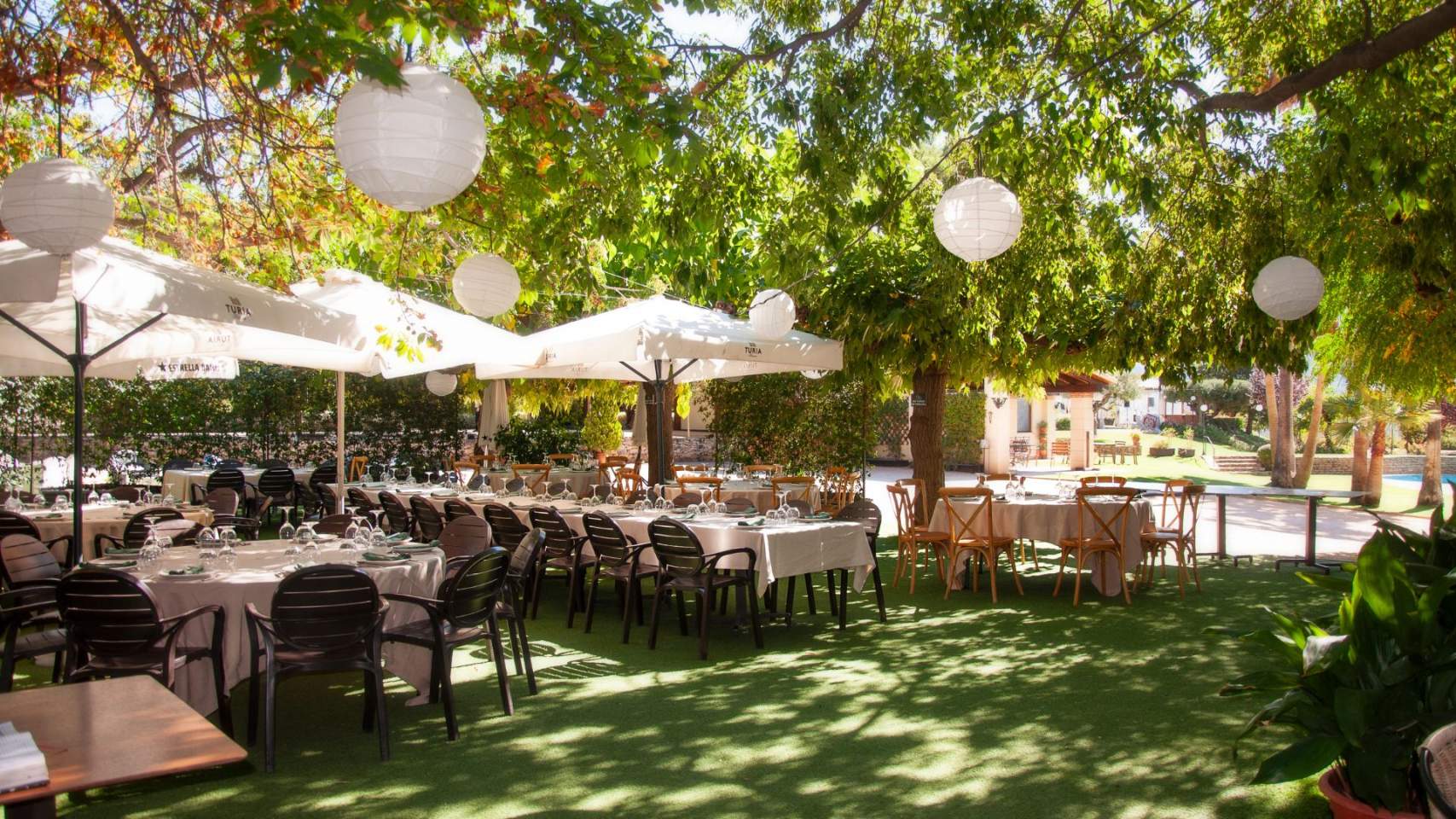 Terraza del restaurante Torre de Cotes