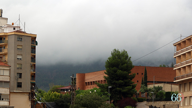 Cielo de Alcoy encapotado durante la mañana de hoy