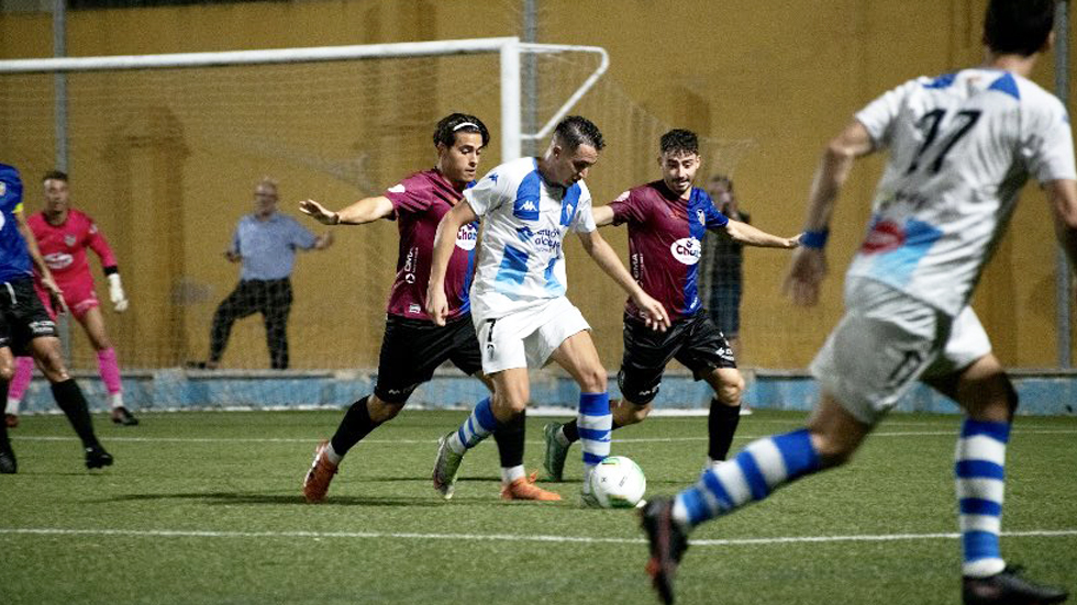 Partido ante el Alzira / Foto: @9silvia5 CD Alcoyano