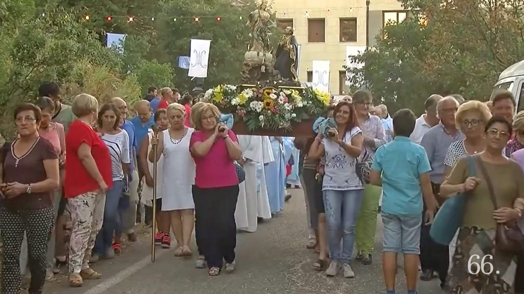 Festivitat en la Font Roja / Foto: Arxiu
