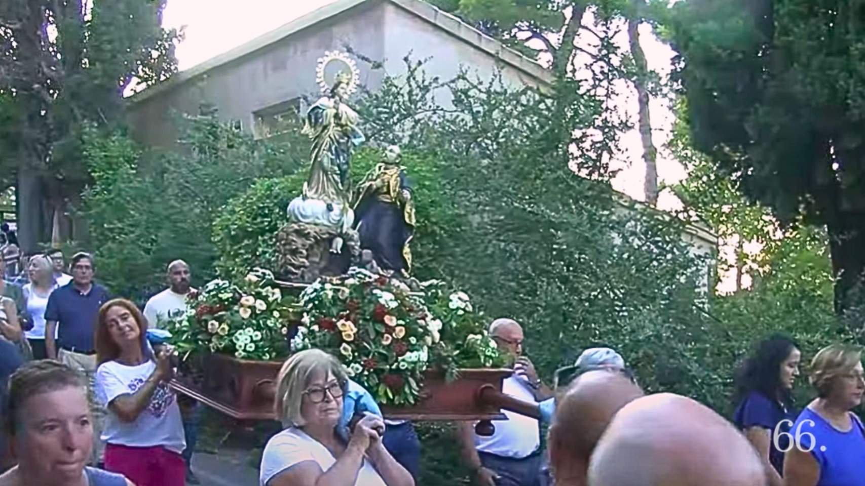 Recorregut amb l'imatge de la Verge dels Lliris 2023 / Foto: Arxiu Pagina66