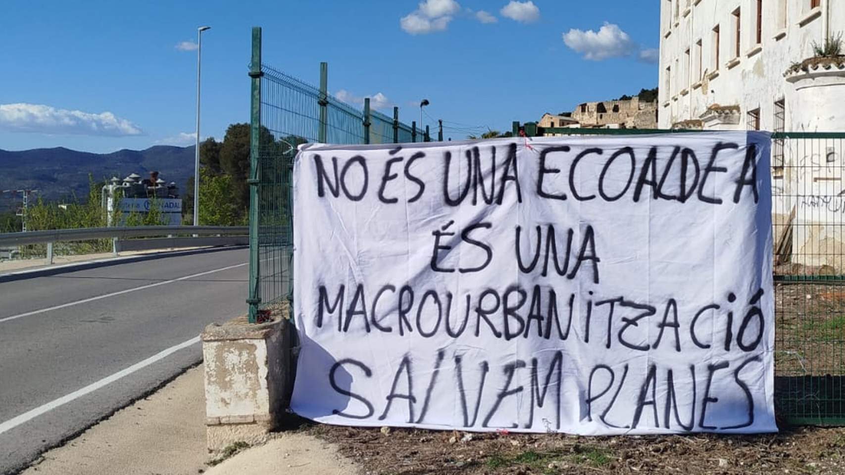 La Coordinadora d’Estudis Eòlics del Comtat denuncia falta d’informació pública de la macrourbanització a Planes