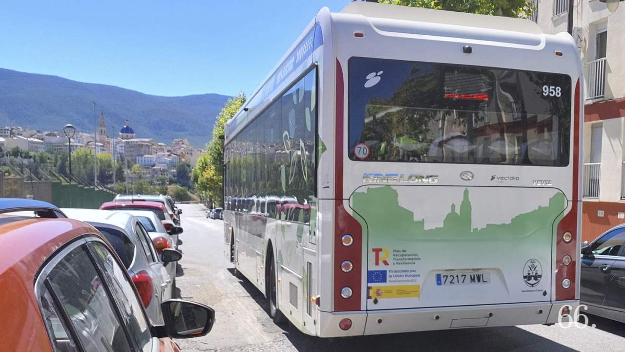 Guanyar denuncia freqüències horàries, mal funcionament de l’app i flota antiga del transport urbà d’Alcoi