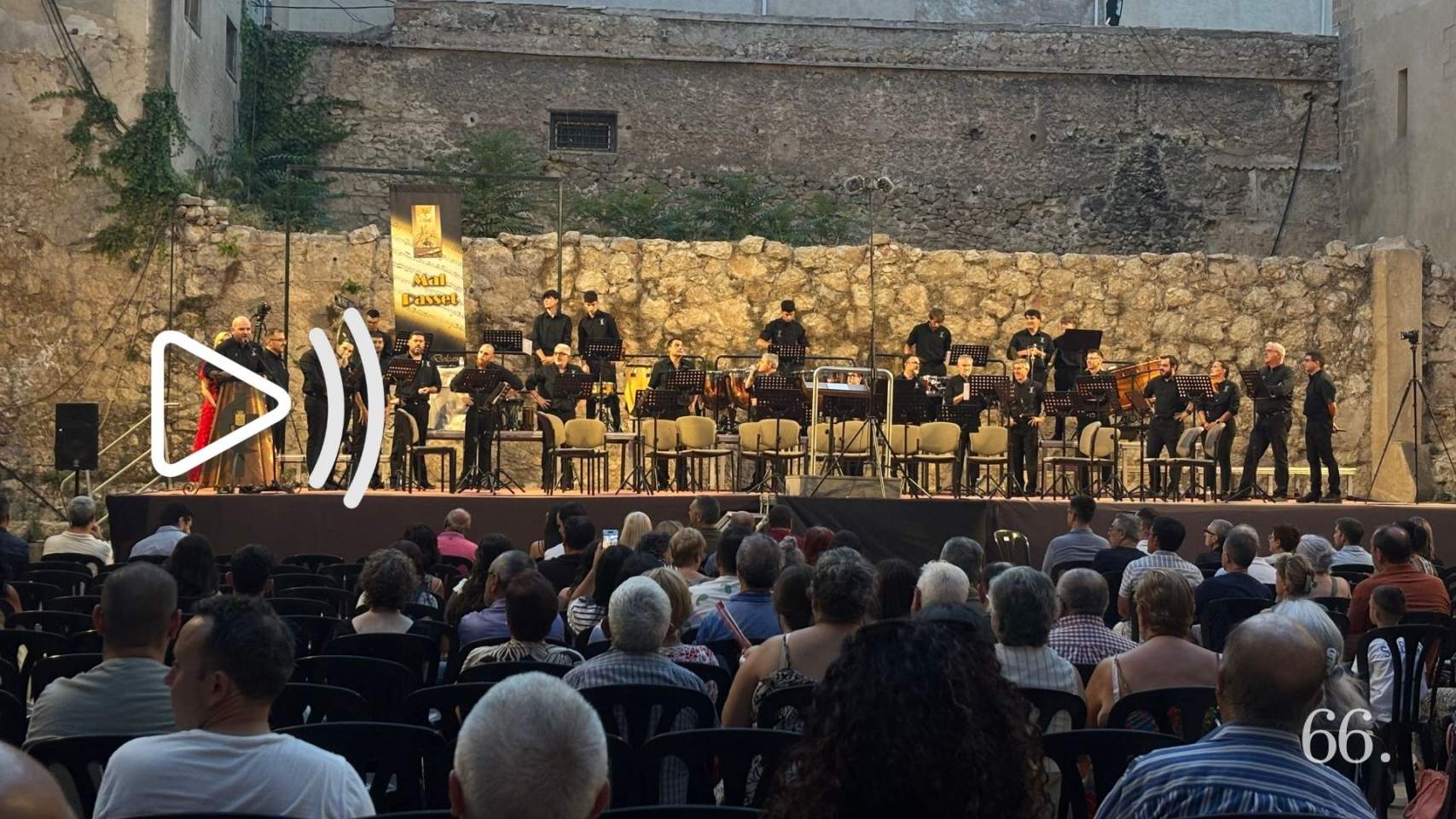 La Colla Mal Passet fa el primer impuls musical a la Festa Contestana