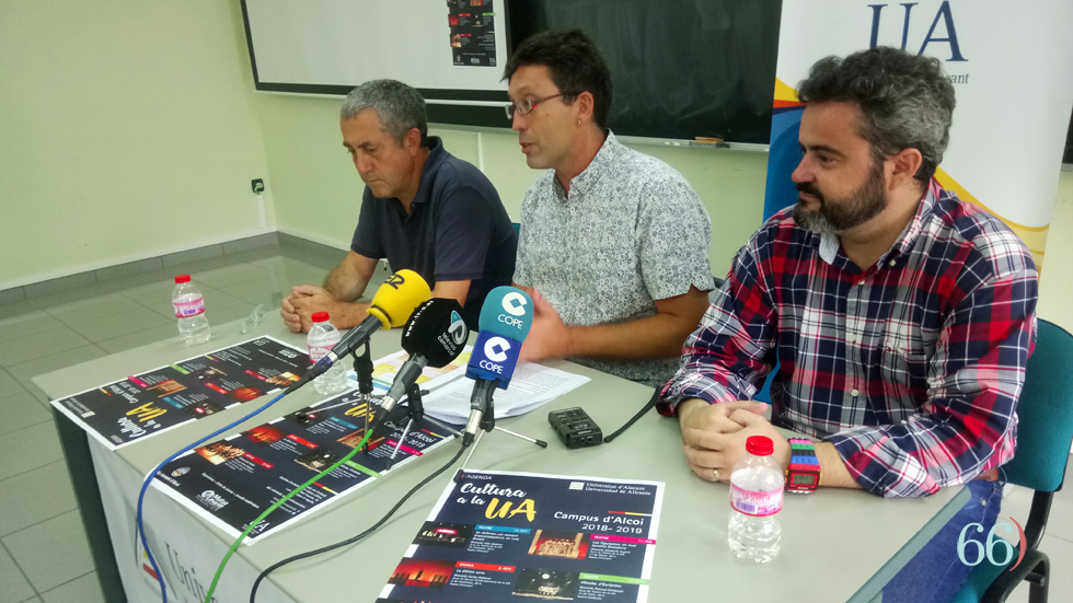Pep Jordá, Carles Cortés i Raül Llopis durant la presentació de la programació