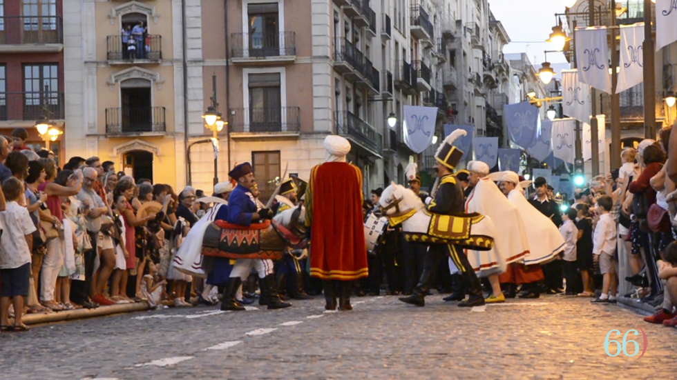 La Glòria del Cavallet davant l'Ajuntament