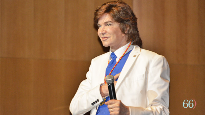 Camilo Sesto, el dia en el que fue nombrado Hijo Predilecto