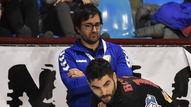 Carles Piernas en su etapa en el banquillo del Igualada