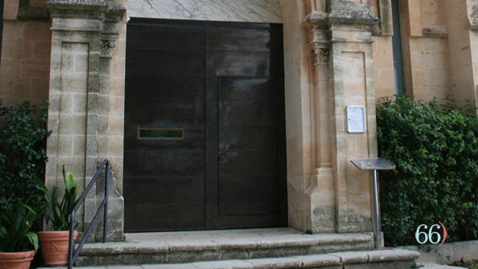 Entrada Ermita Font Roja / Foto: Archivo