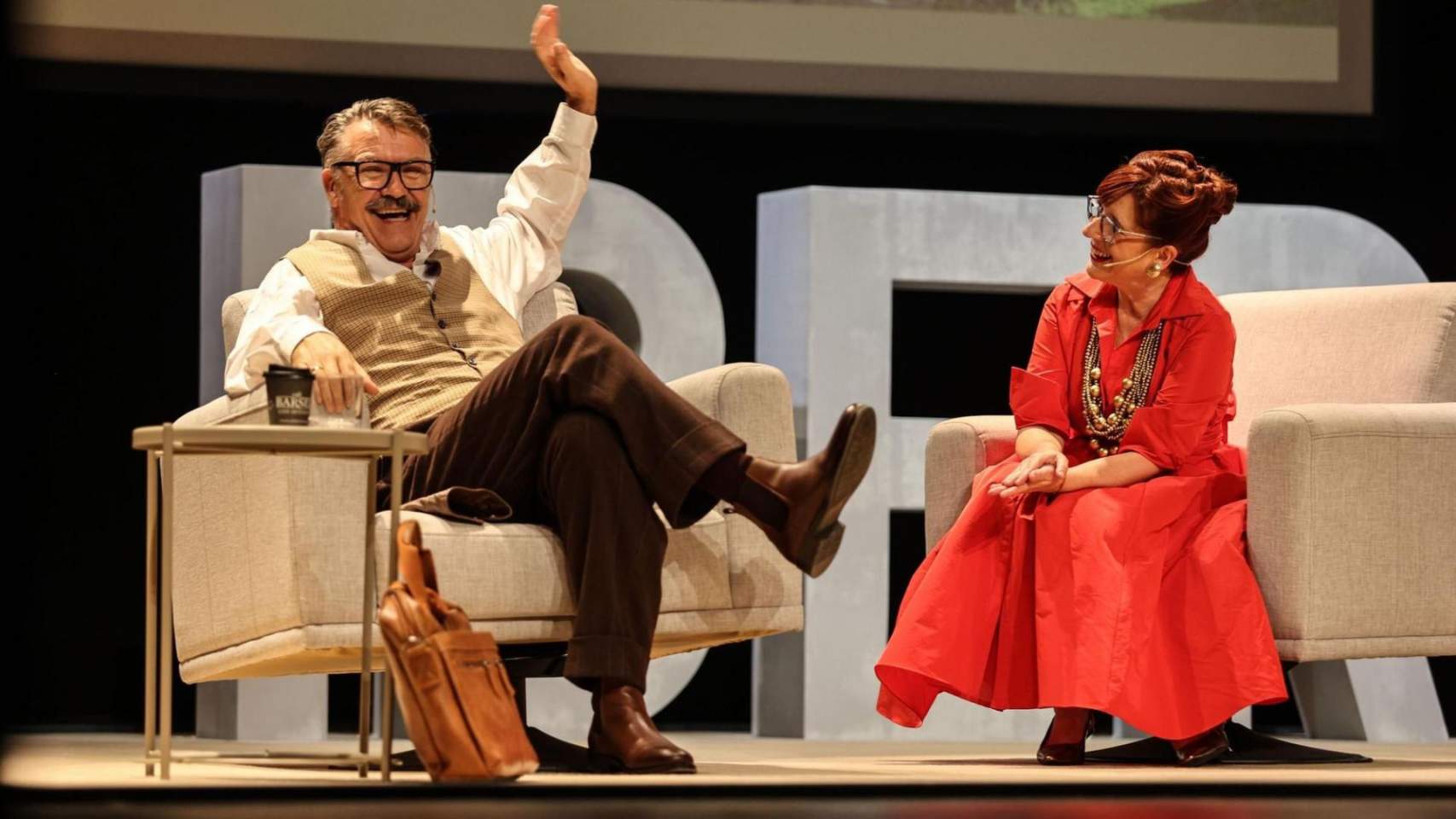 Pep Sellés i Pepa Miralles, junt a Andrea Juan, són els actors de l'obra / Foto LD