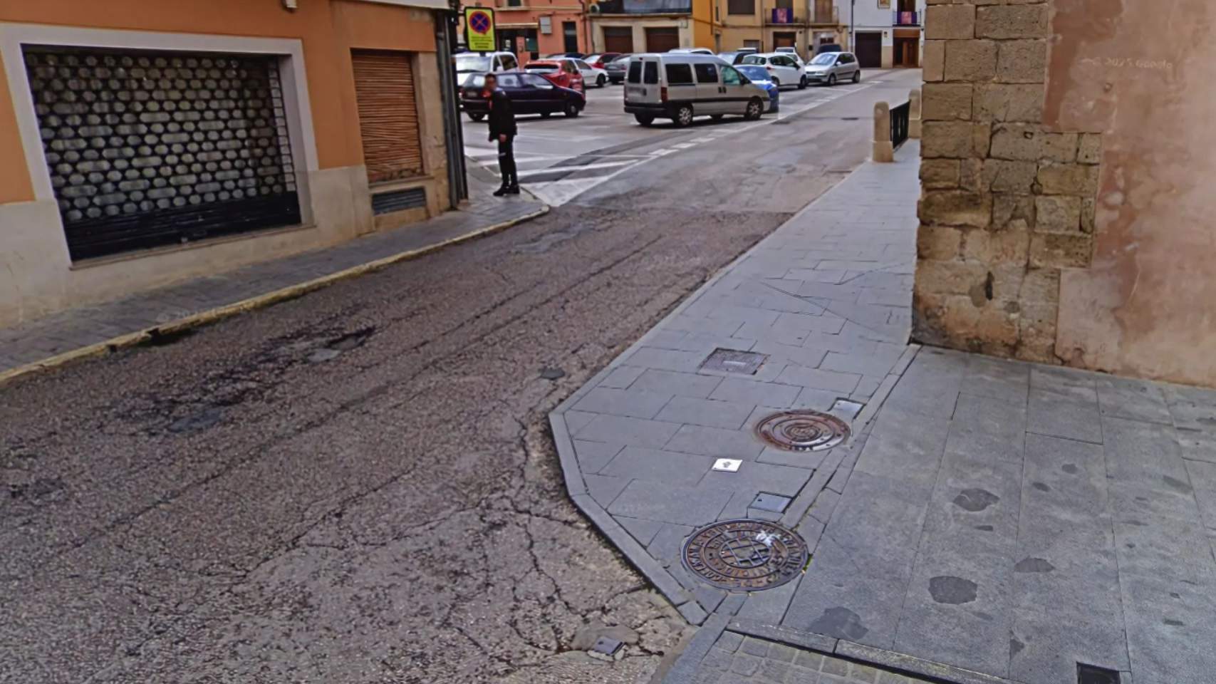 Boques de clavegueres i altres serveis a Cocentaina / Foto GM