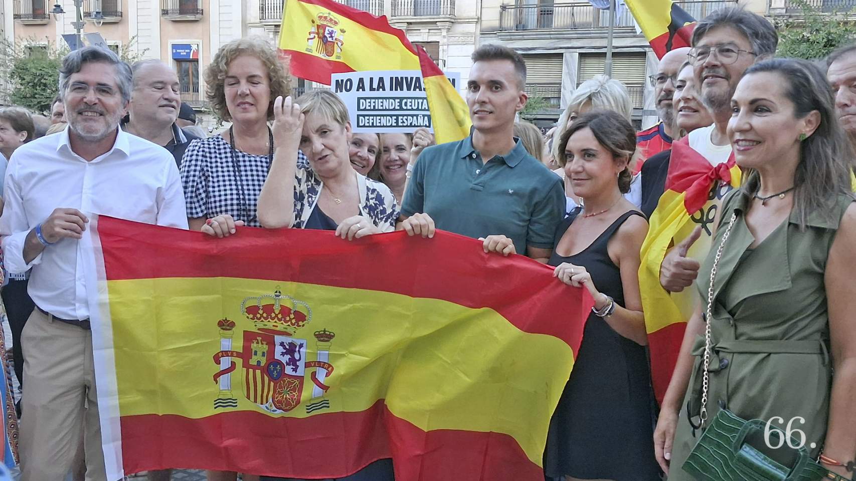 Pastor, a l'esquerra, amb m&eacute;s integrants del Partit Popular a nivell local i auton&ograve;mic