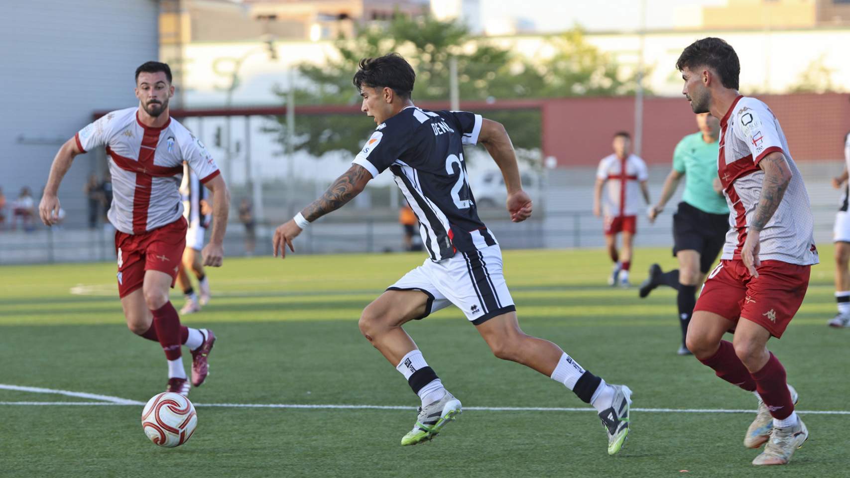 L&rsquo;Alcoyano cau golejat a Castell&oacute; en el tram final del partit