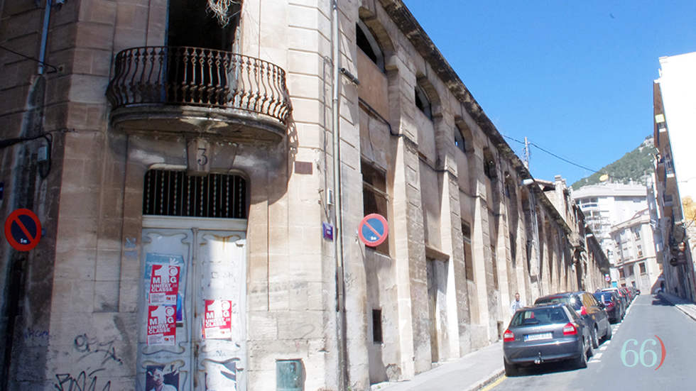 Calle Agres en la manzana de Rodes