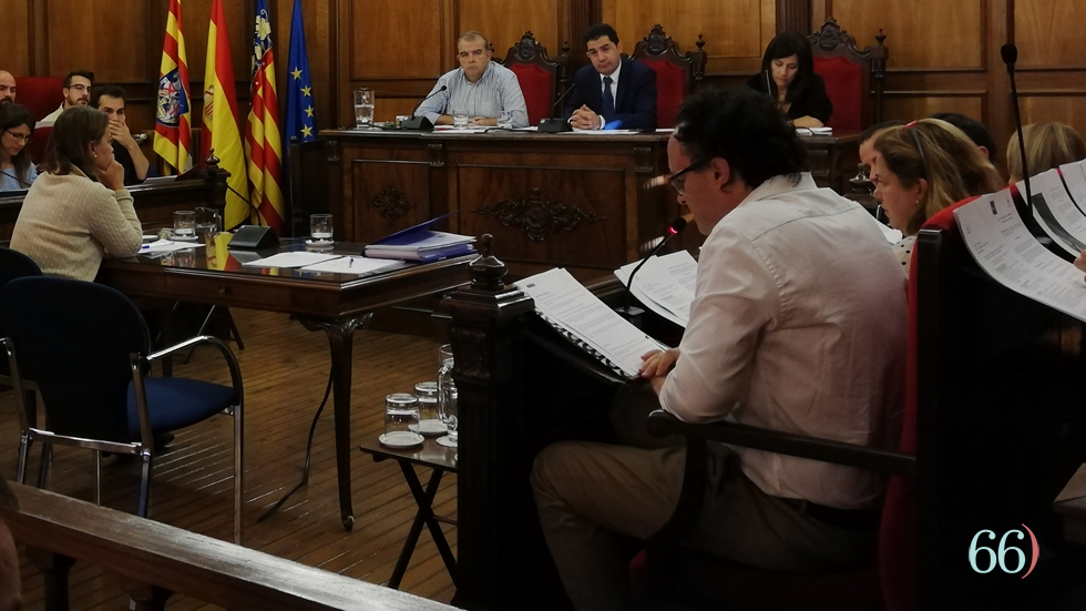 Màrius Ivorra durant una intervencio al ple / Foto: Pagina66)