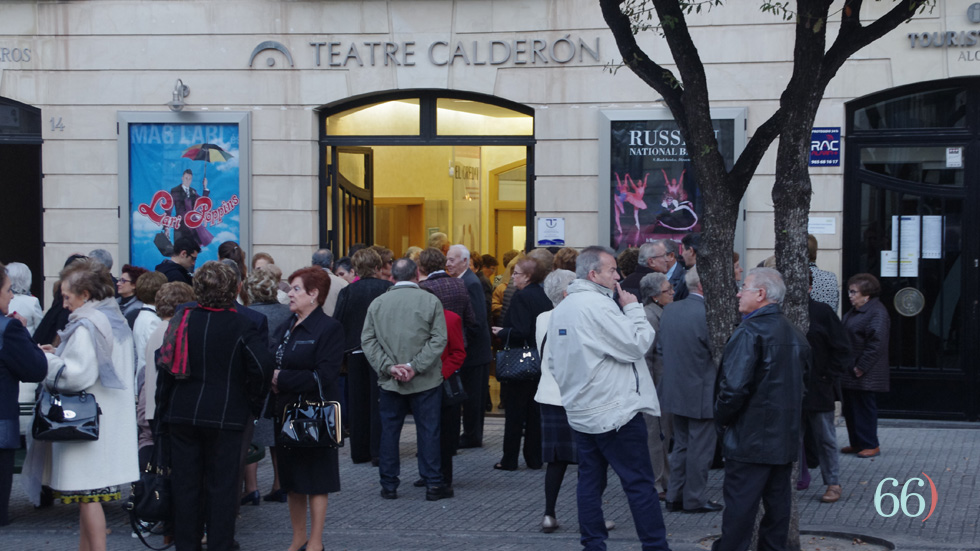 Entrada del Teatre Calderón / Foto: Archivo Pagina66)