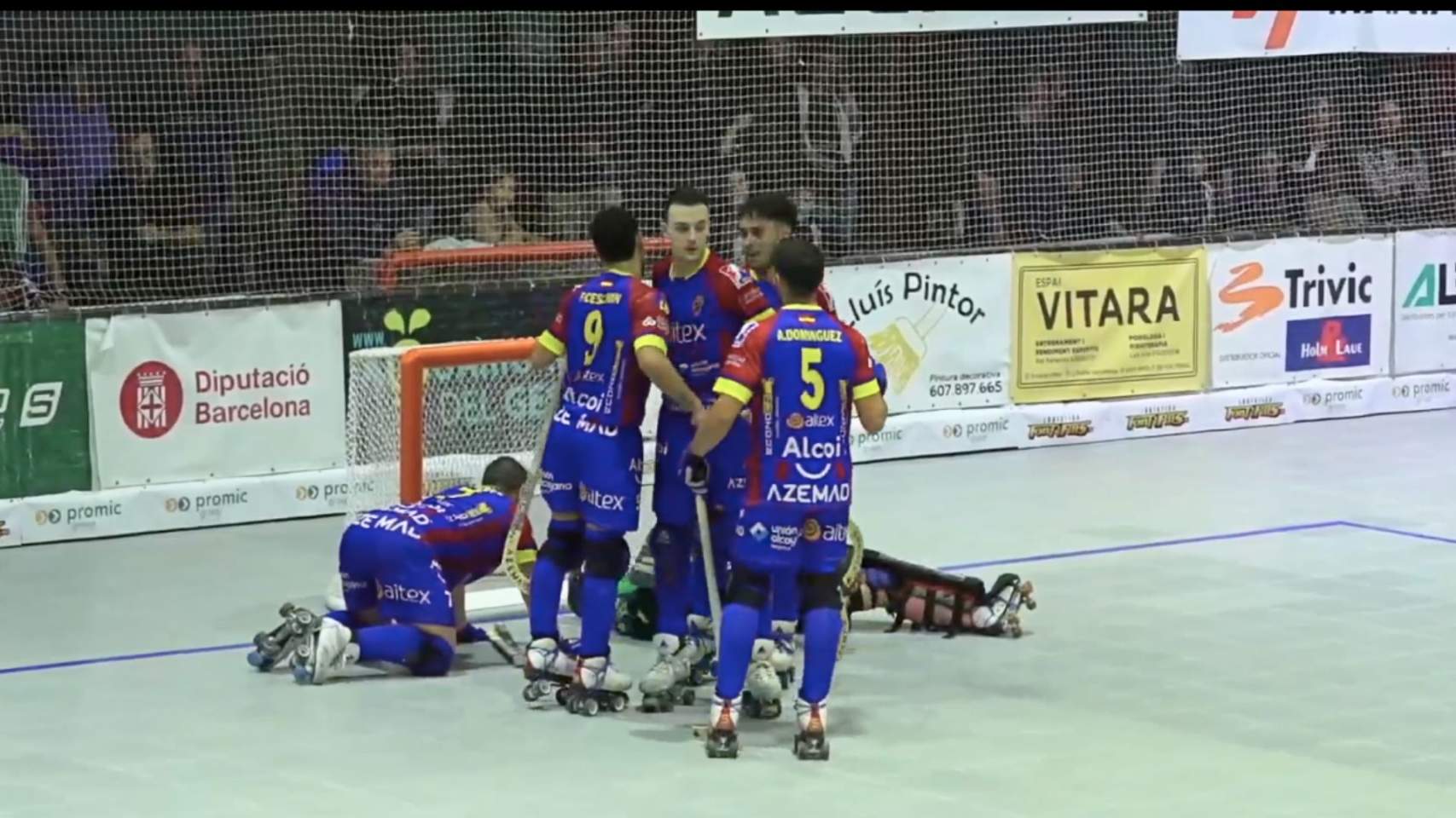 Celebració a final del partit