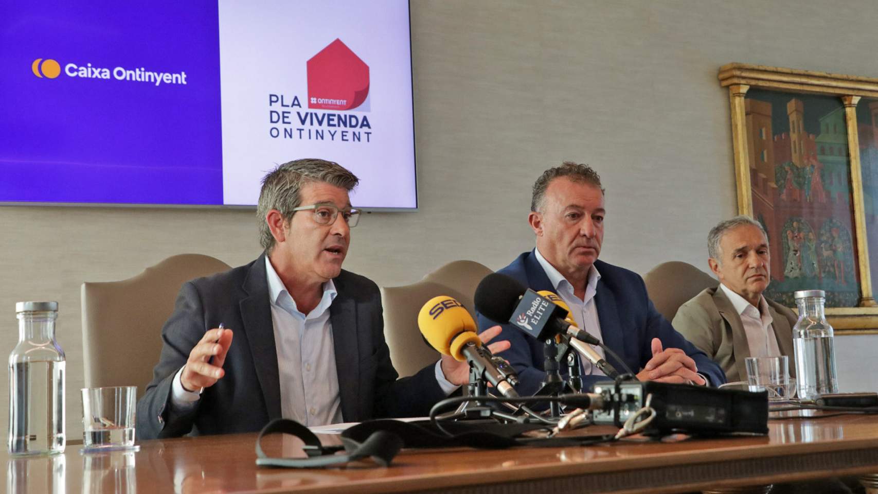 Rodr&iacute;guez, Pla i Sanfelix han presentat les ajudes