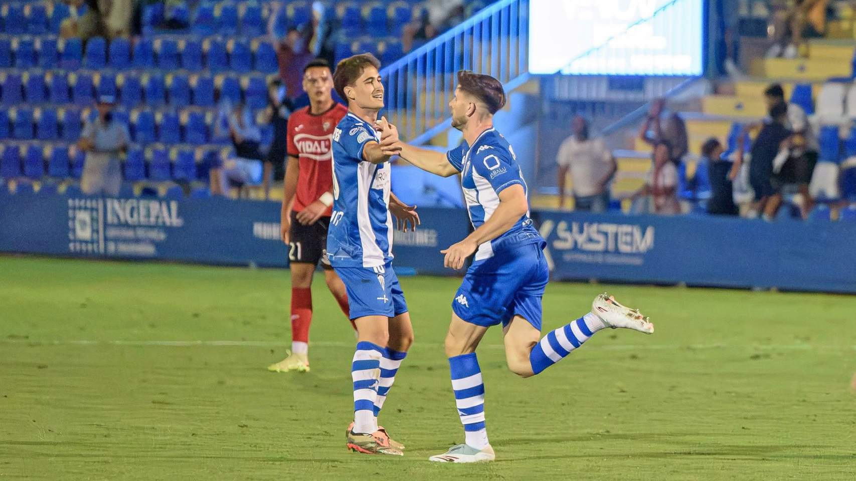 Celebraci&oacute; de gol en el Collao / Foto: Facebook CDAlcoyano