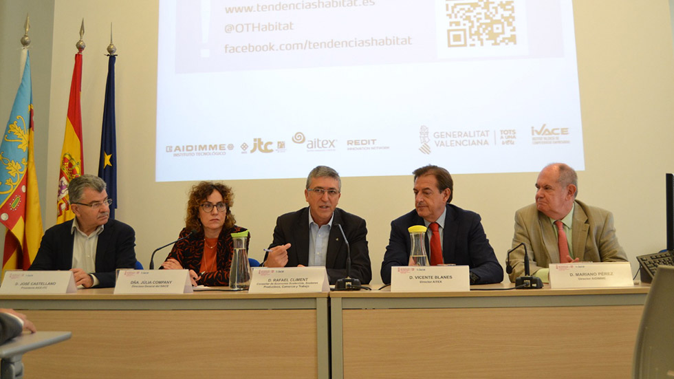 Presentación en Valencia del Cuaderno / Foto AITEX