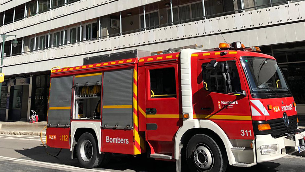 Los bomberos han efectuado trabajos de inspección posterior