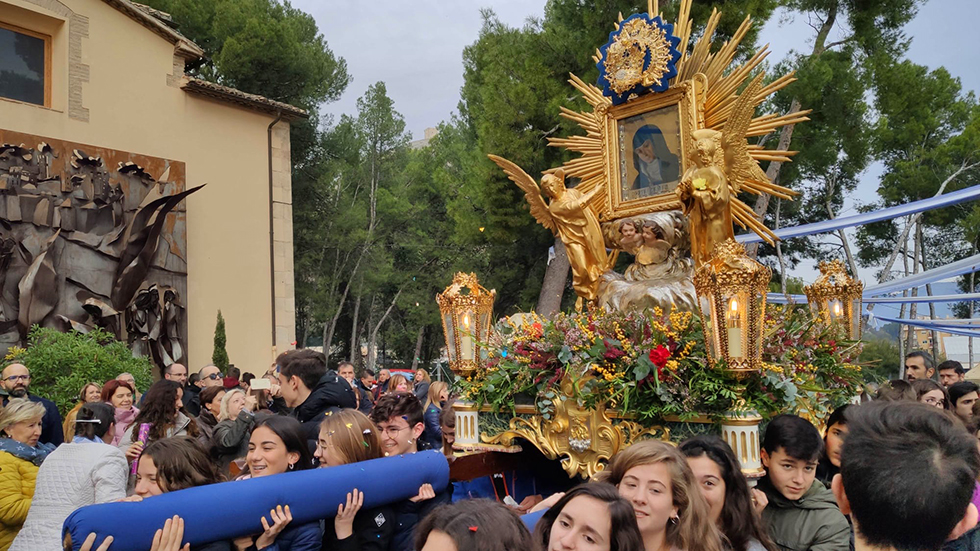 Alumnes del Convent porten la Mareta
