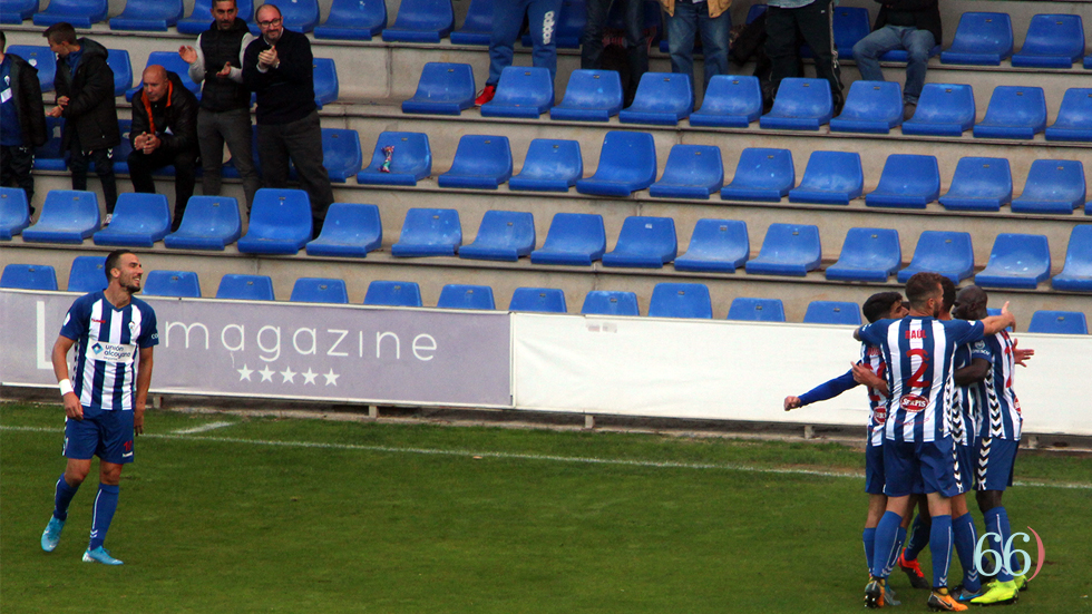 Celebraci&oacute;n del gol de Juli