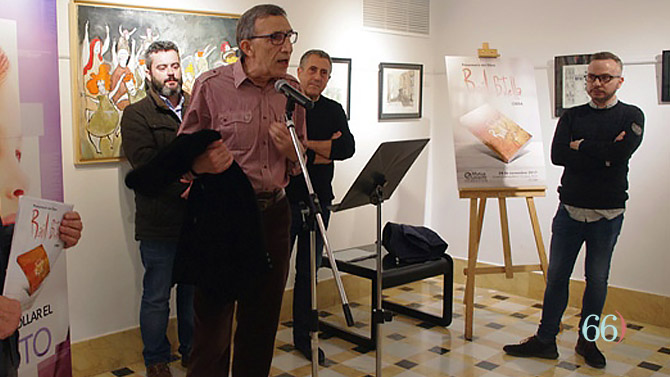 Francesc Bernàcer davant del micròfon durant un acte de 2017 en el Centre Cultural