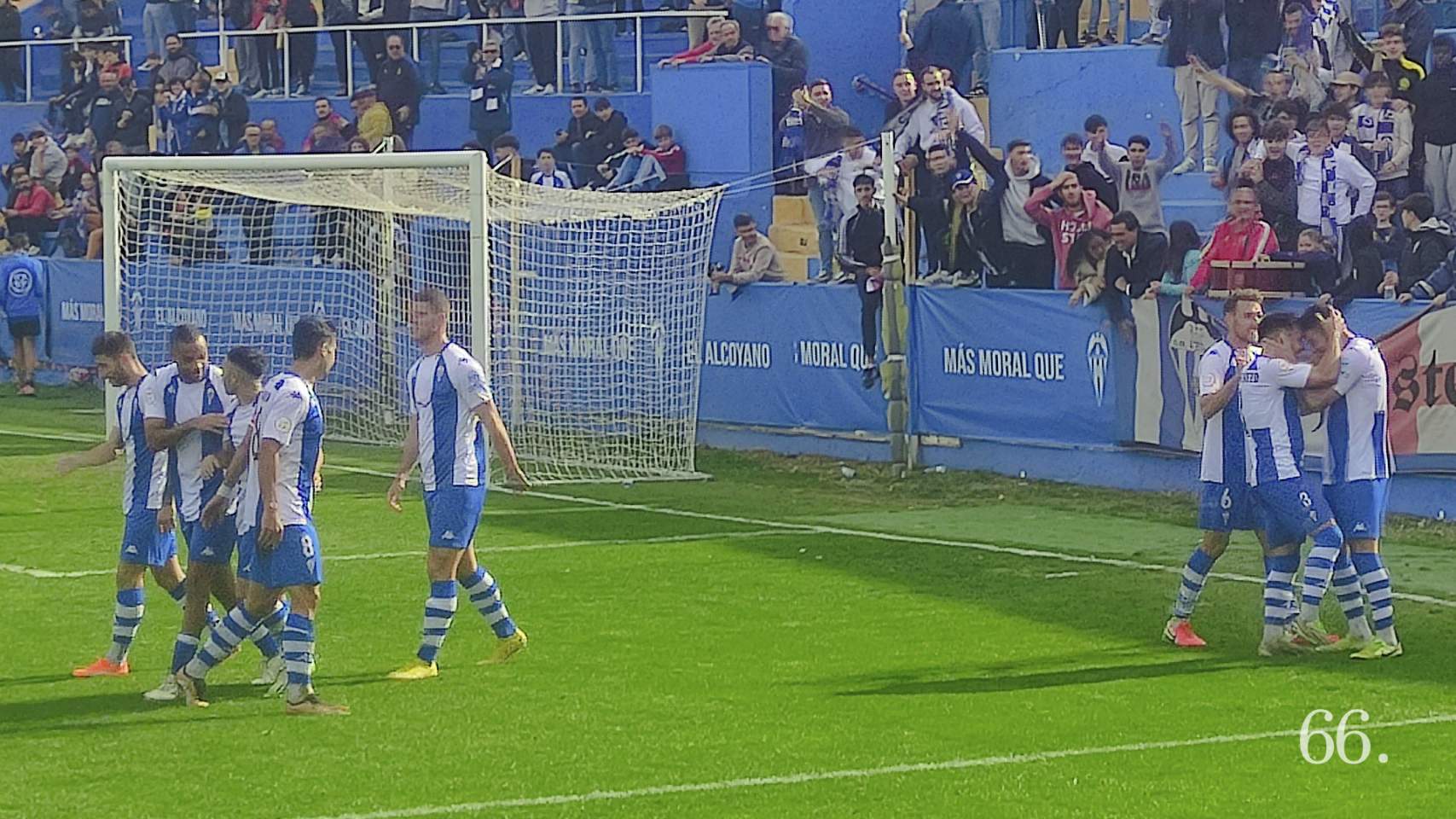 Celebración de gol ante el Melilla