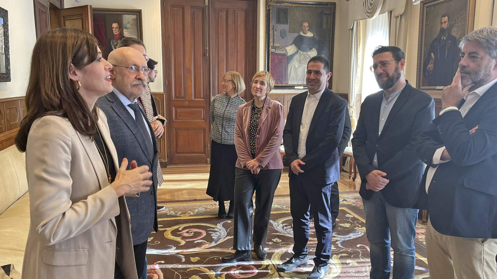 Reunión con el Gobierno de Vitoria