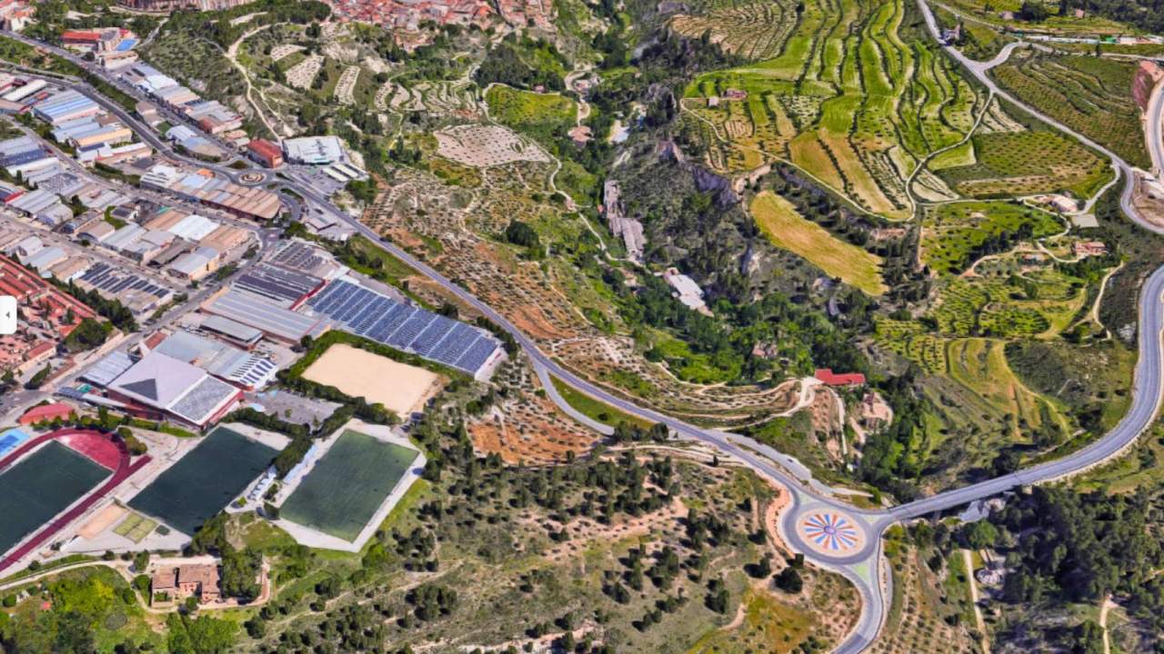 Acceso sur a Alcoy entre rotondas