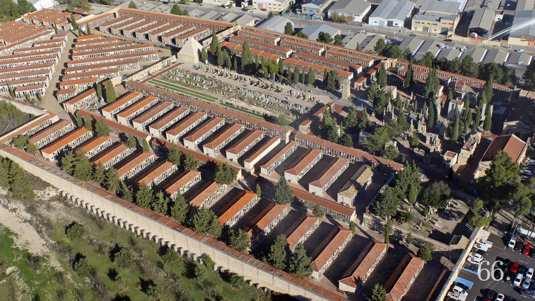 Vista aérea del cementerio municipal