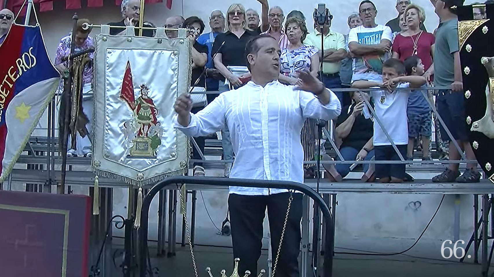 Bernabéu va dirigir l'Himne de Festes de Cocentaina en 2019