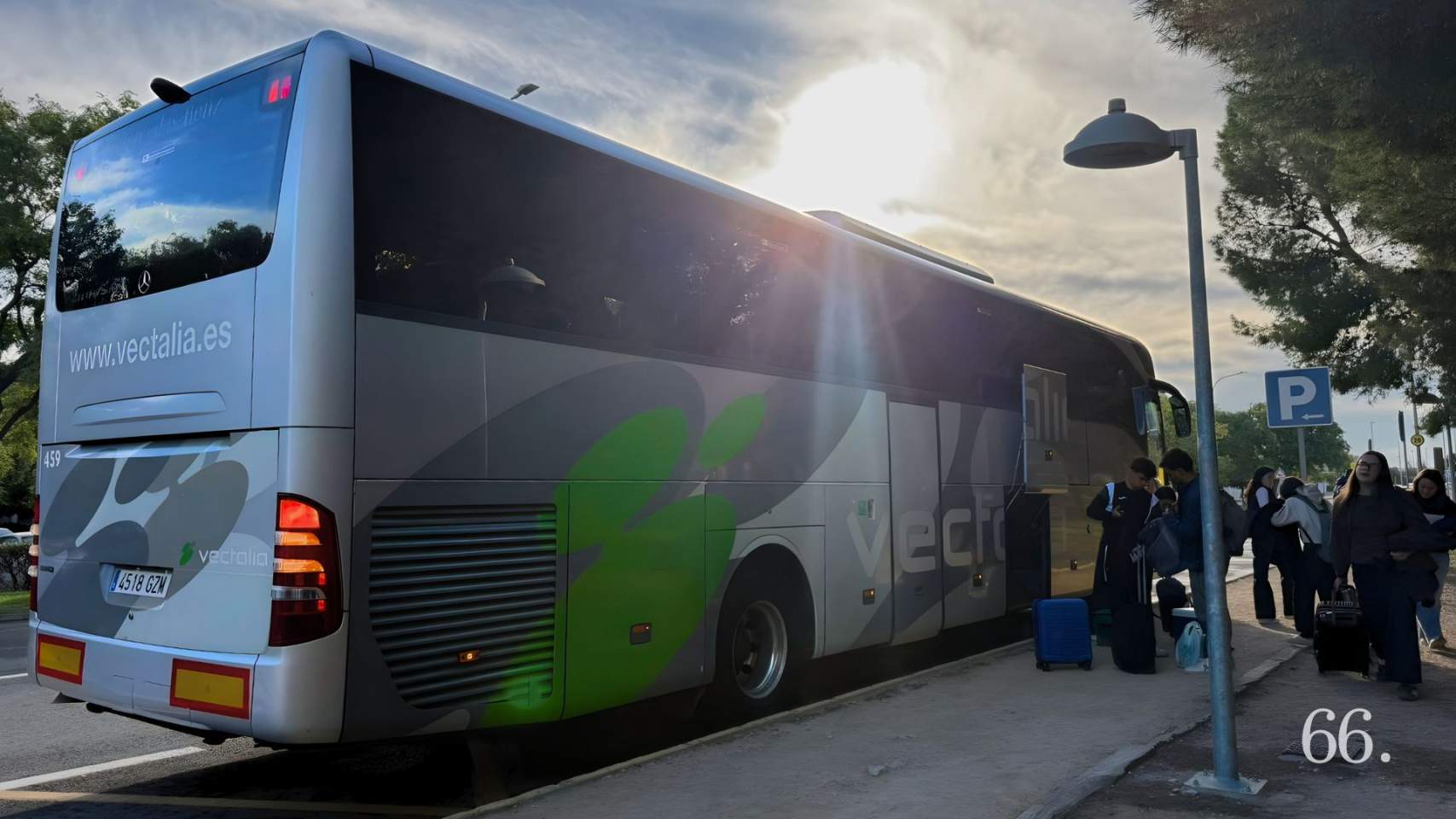 Bus dels estudiants en la Universitat d'Alacant / Foto ARR