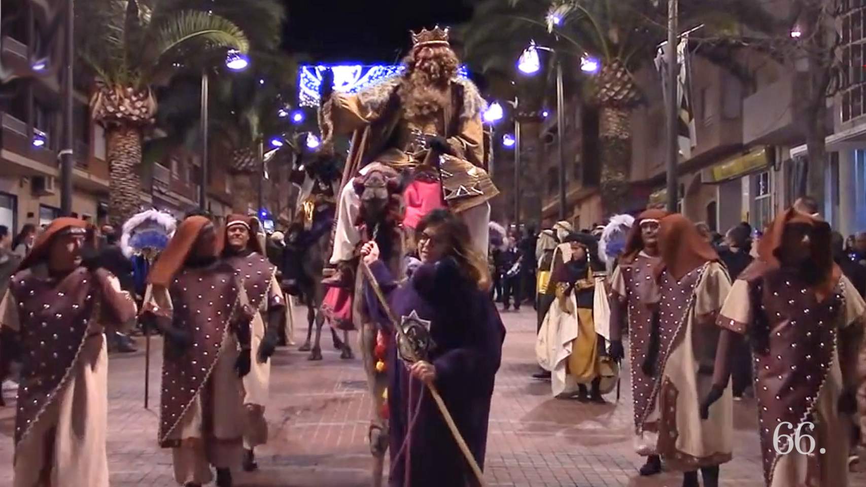 Cocentaina confia l’ajuda als Reis Mags a dues filaes i una associació esportiva