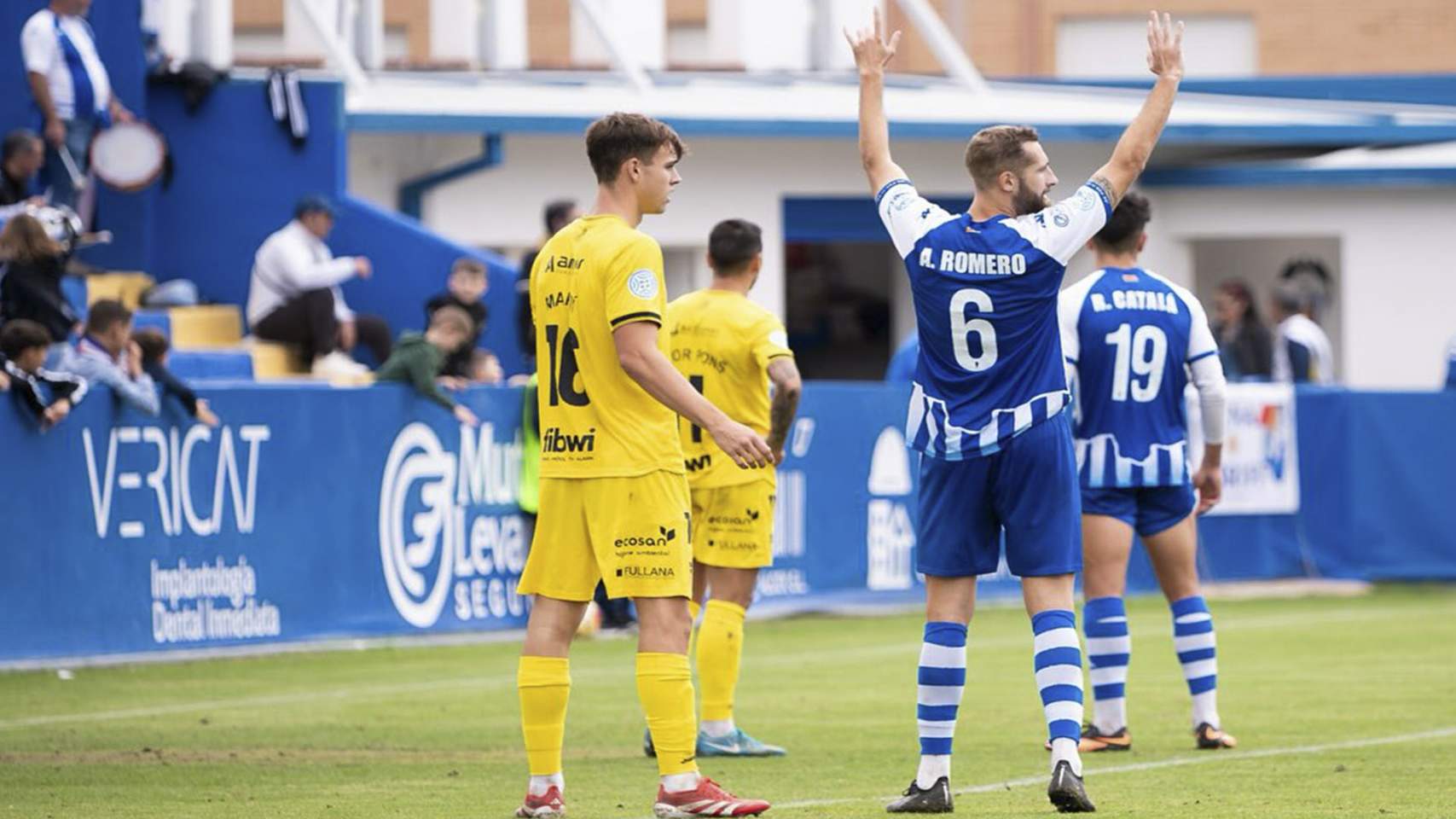 Acció de joc en l'últim partit en el Collao / Foto: CDAlcoyano Facebook