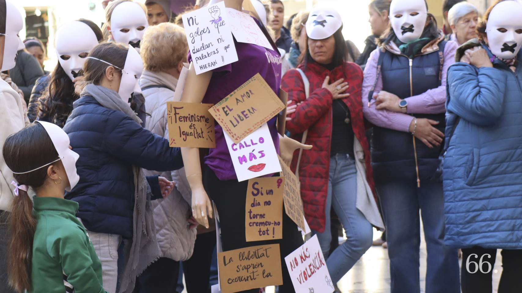 L’acte del 25N posa l’accent en redefinir la masculinitat