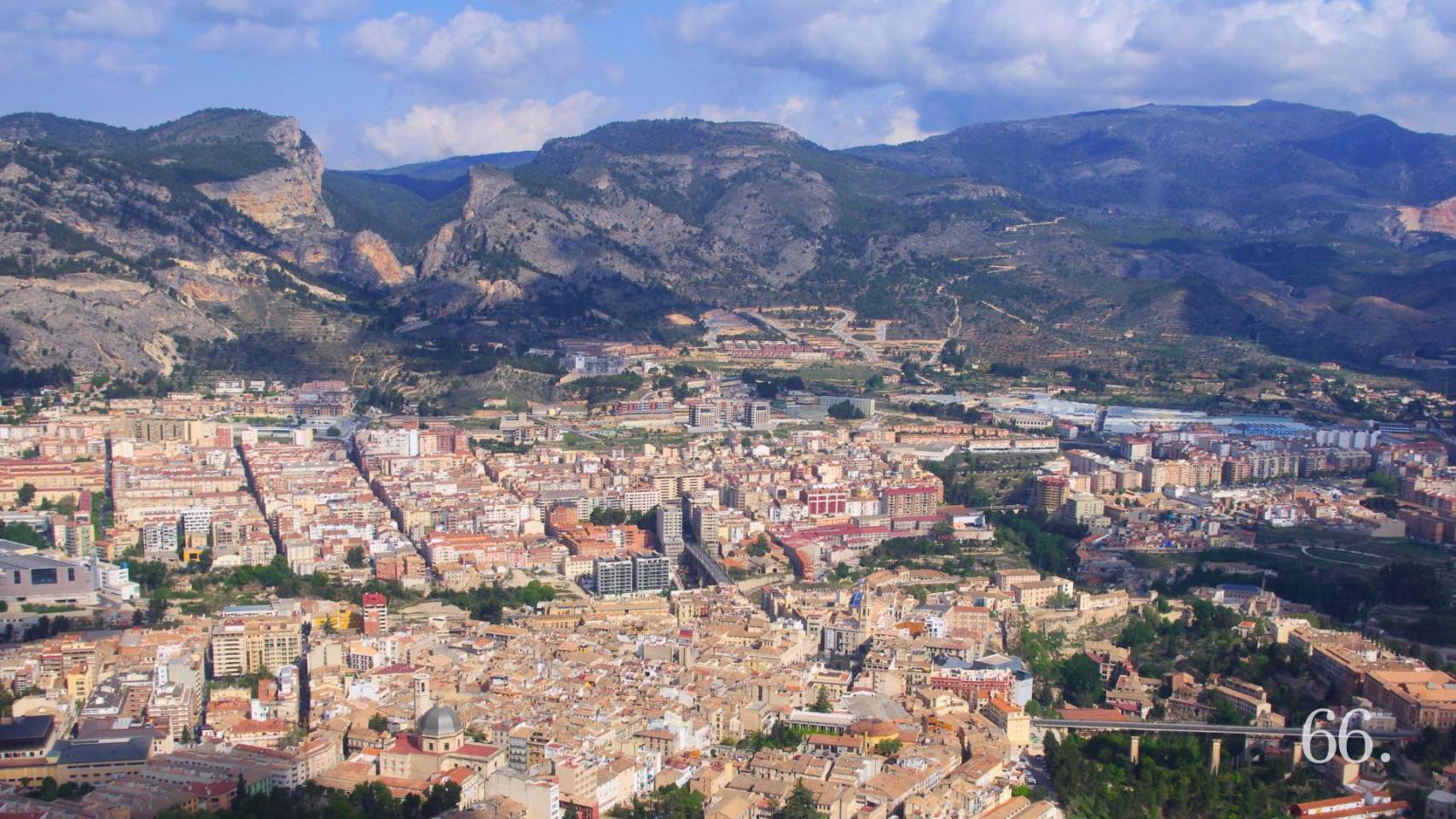 Vista a&egrave;ria d'Alcoi / Foto ARXp66
