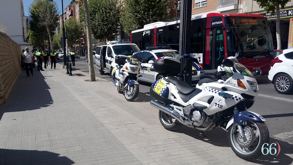 Control de la Policía Local en Juan Gil-Albert