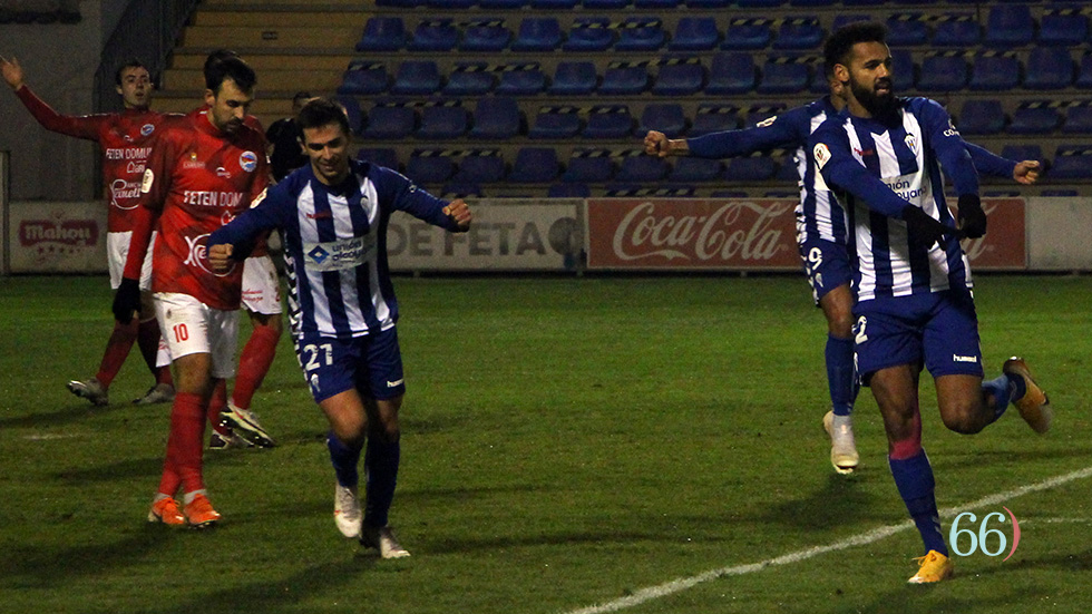 Mourad celebra su gol en la primera parte