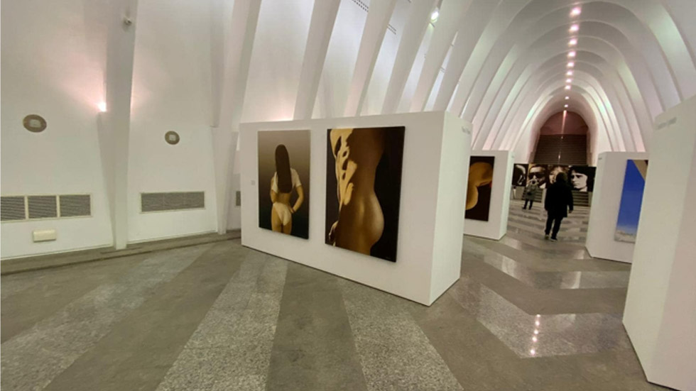 Exposició 'Recent Pintat' d'Antoni Miró
