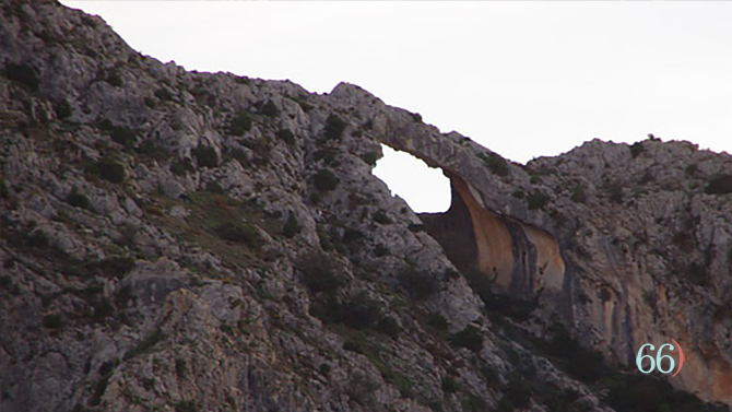 Hi hauà observació guiada de l'alineació solar en l'Arc de Santa Llúcia