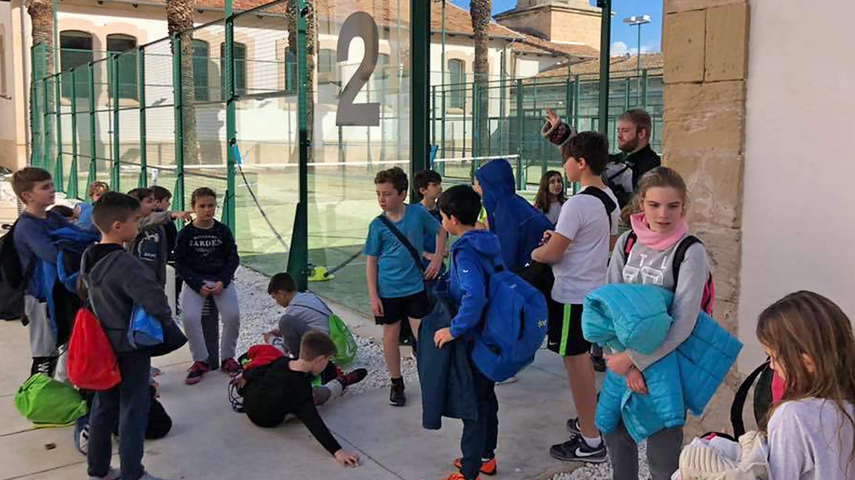 Niños y niñas en el Eduardo Latorre
