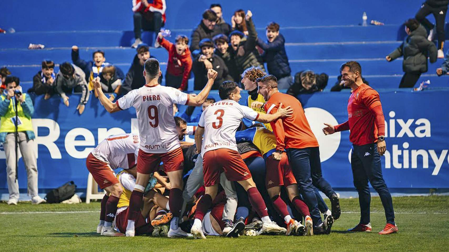 Celebraci&oacute; de gol en el Collao / Foto: Facebook CDAlcoyano